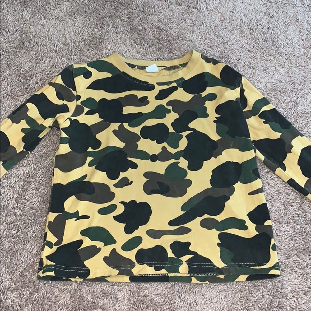 Boys camo long sleeve shirt size 3T